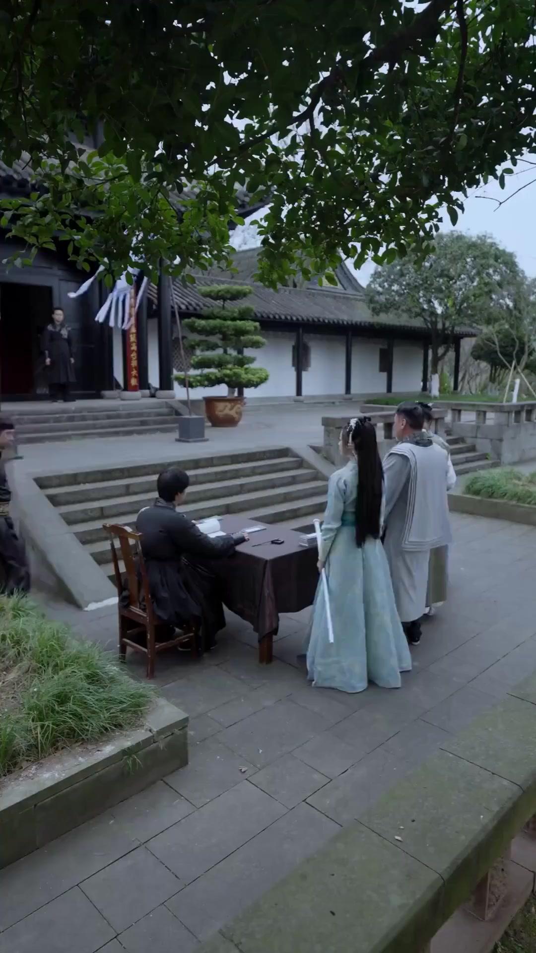 (Doblado)Maestro Joven de la espada