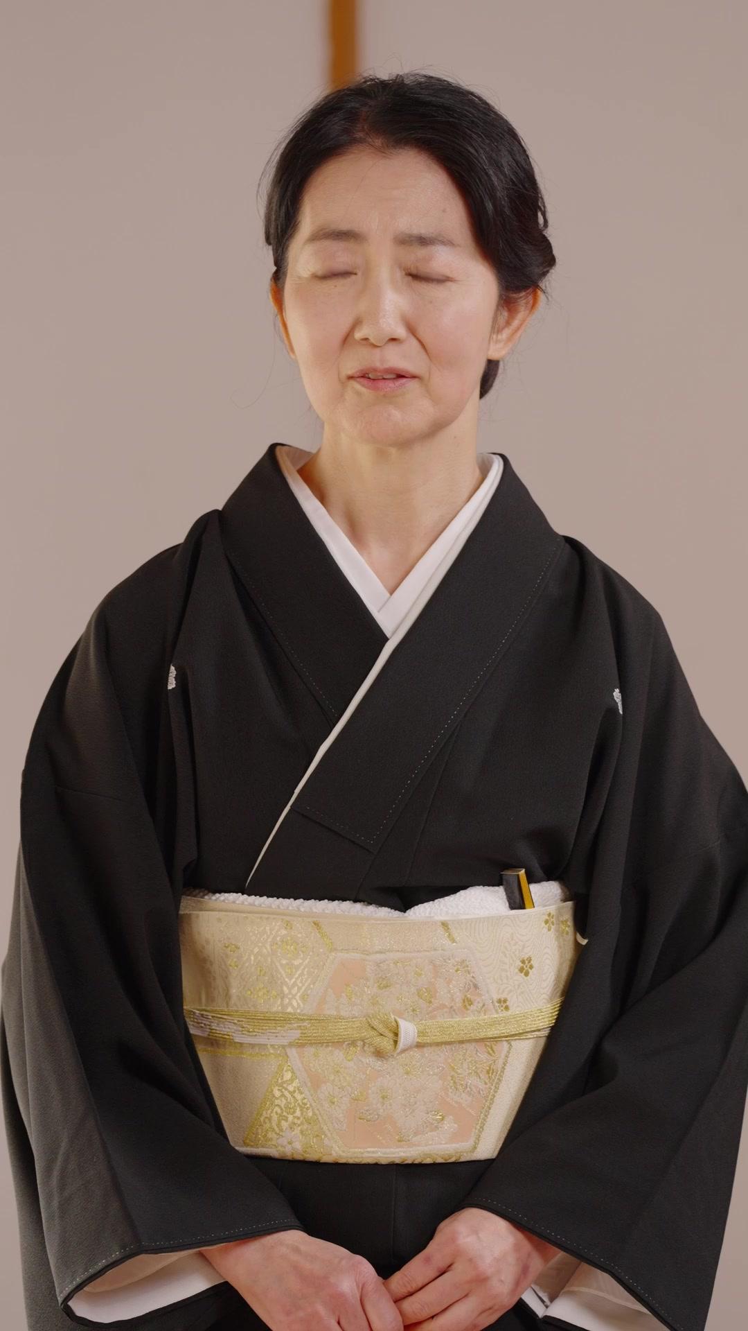 Sakura Beneath the Shrine