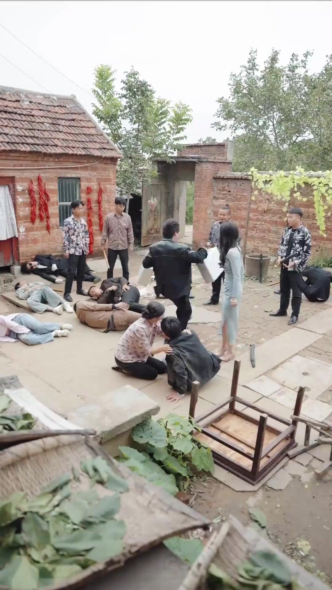  PROVOQUEZ PAS CE VIEUX RETRAITÉ