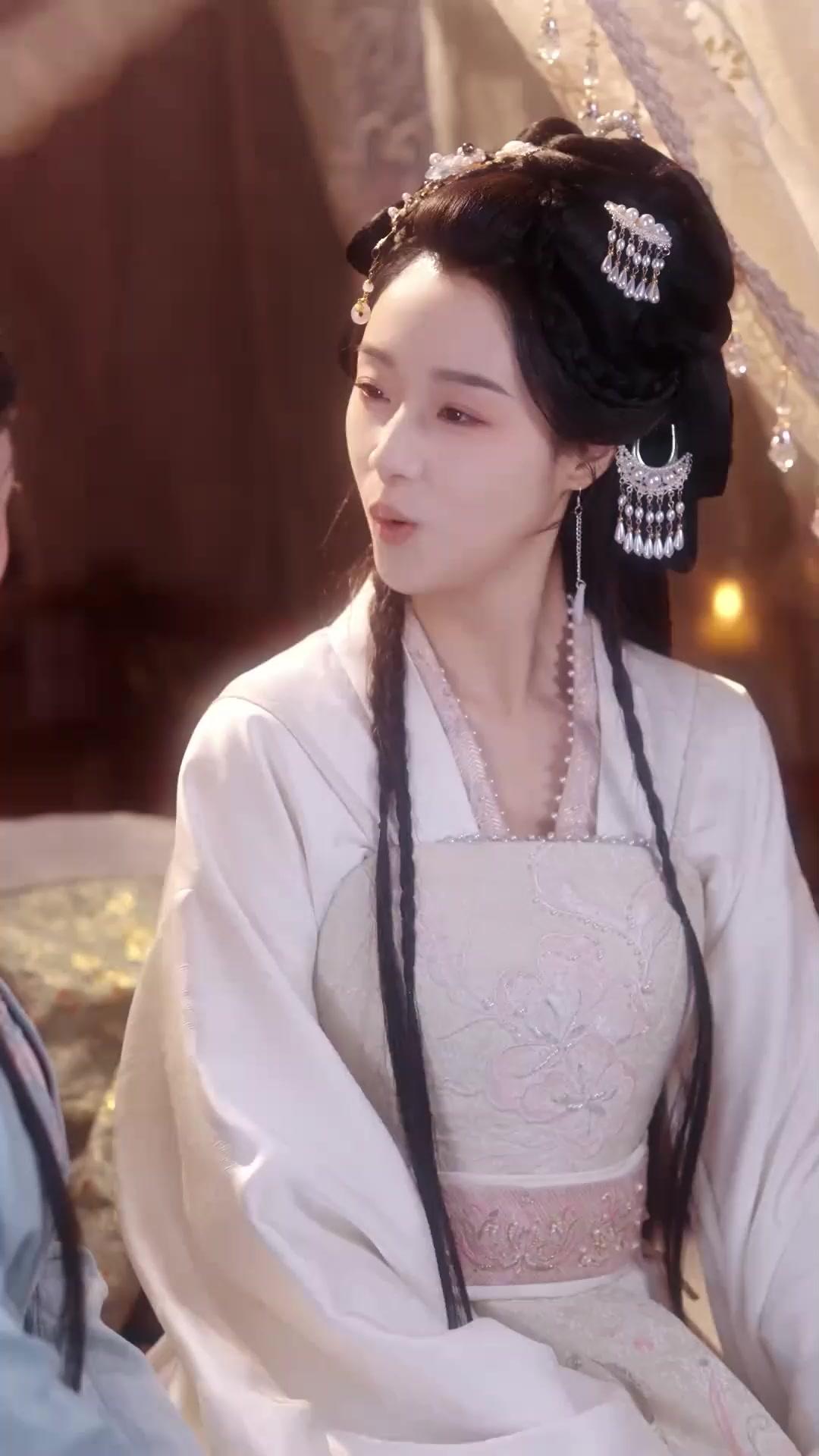 (Dublagem) Do Ódio ao Amor: A Falsa Princesa do Tirano