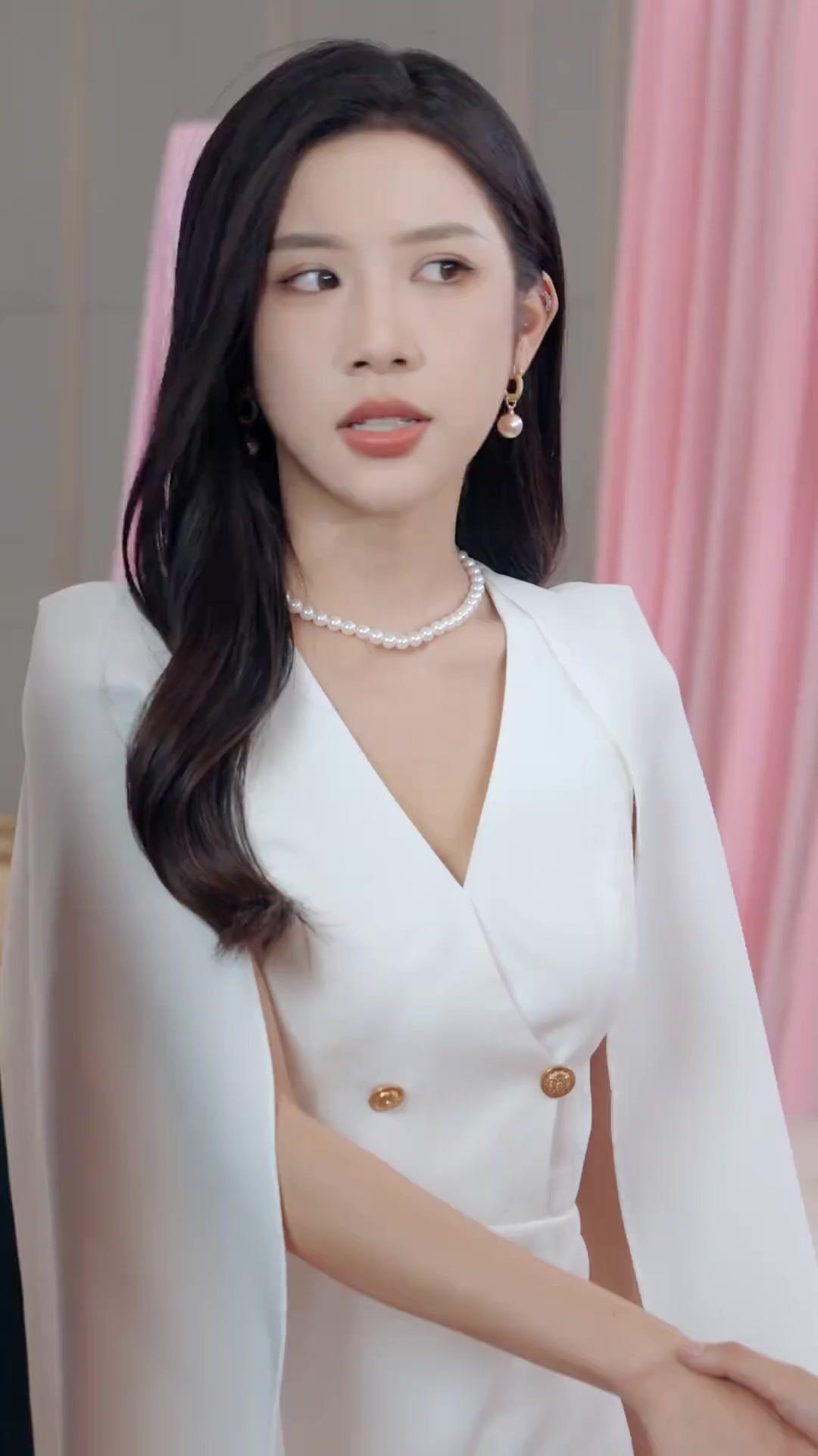 약혼 직전 누님이 왔다!