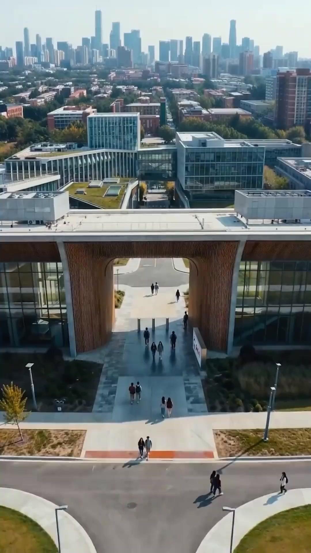 ELLE VEUT ÊTRE L’HÉRITIÈRE