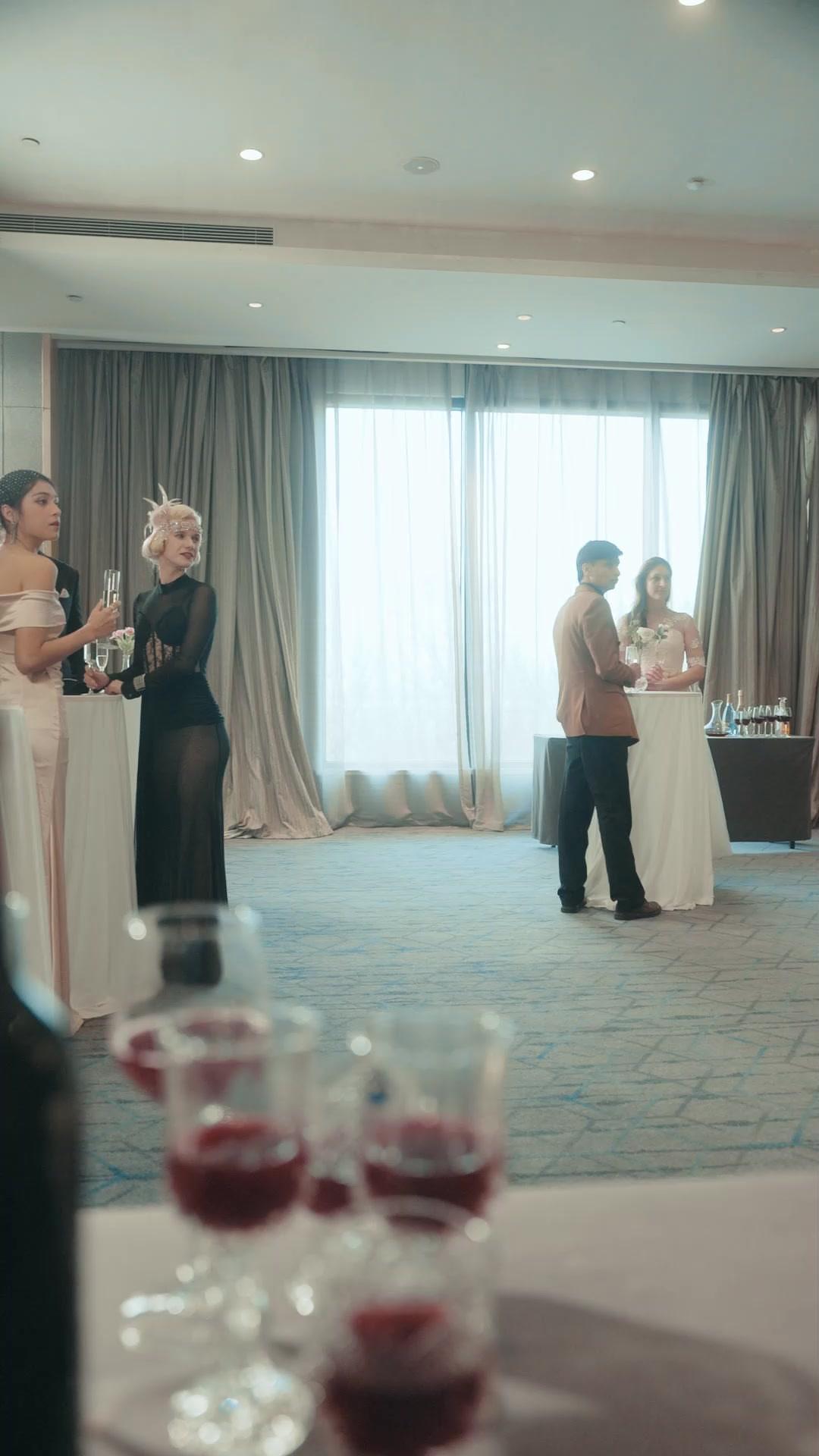 A Mistake at Sea: The Evil Bride Crossed the Billionaire Madam
