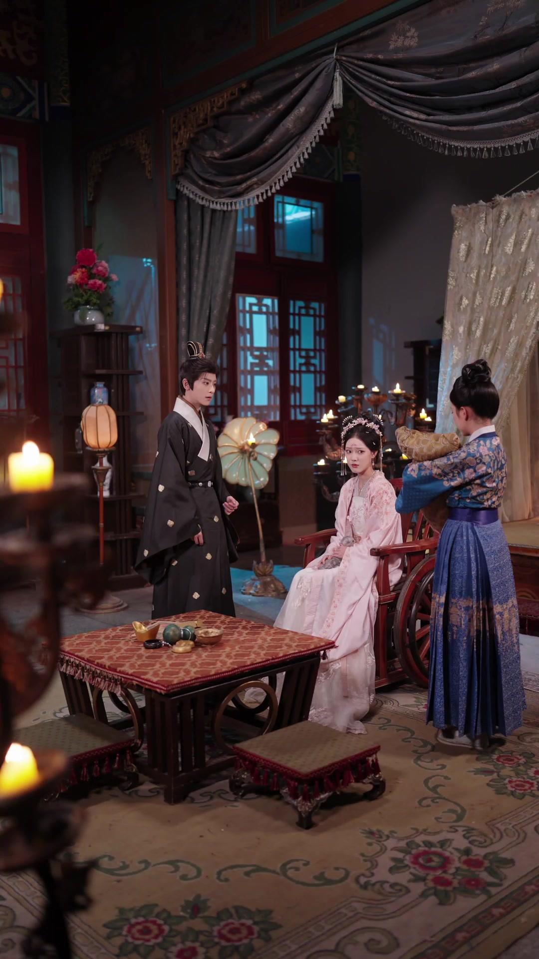 父憑女貴：瑞獸萌寶扶爹當皇帝