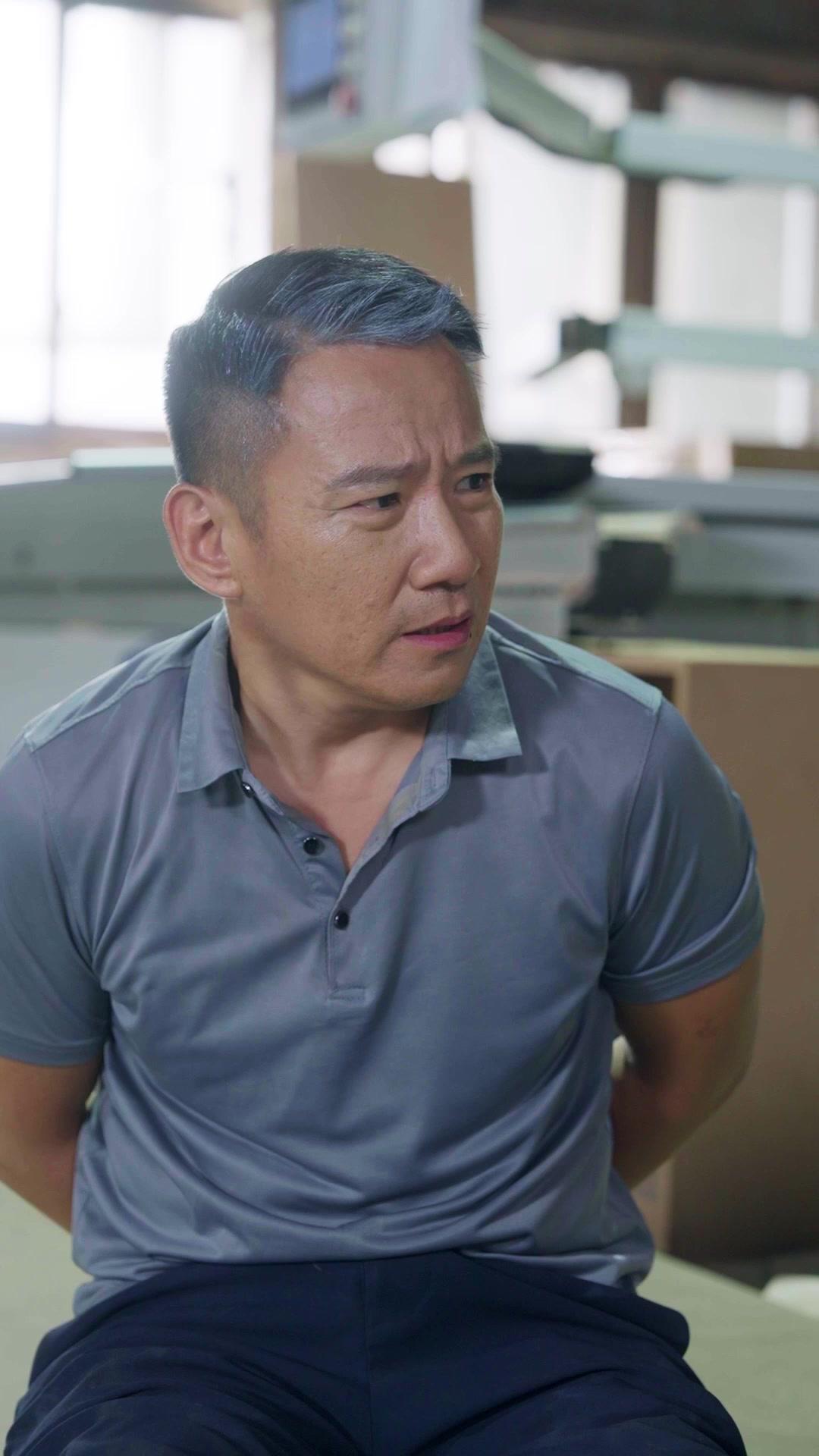 Reencontro e Confronto: Pai e Filho vs. Mal