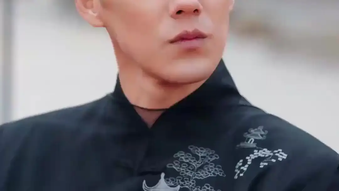 (Dublajlı) Ölümsüz Düştü Dünyaya, Eşim Kara Anka: Kızın Kelimesiyle Devrilen İmparatorluk