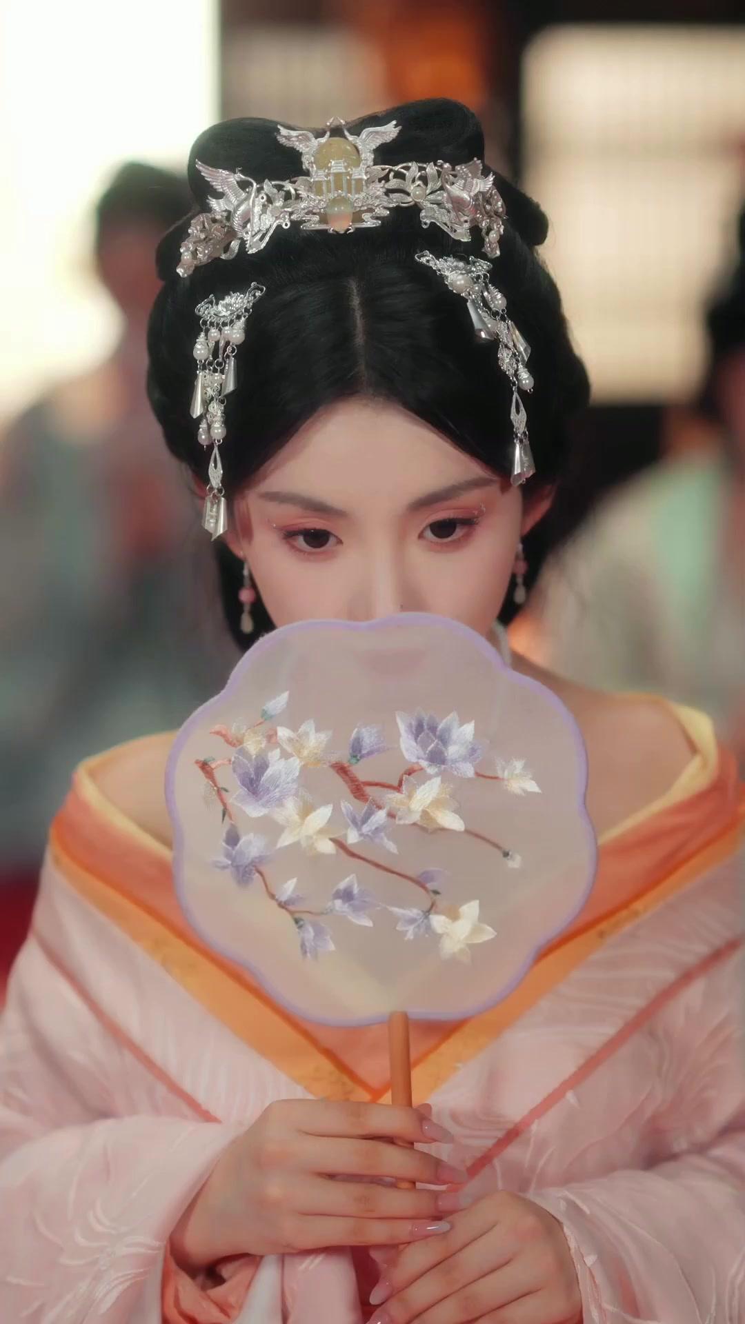 Oops! I Seduced Emperor!