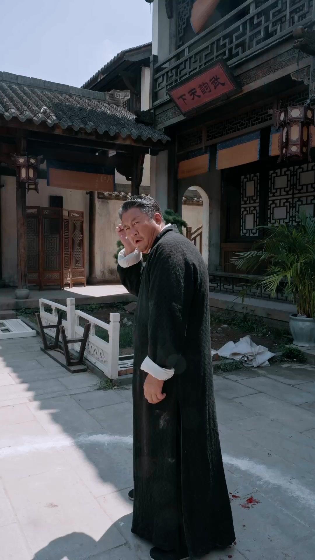 Raja Tinju di Balik Gerobak