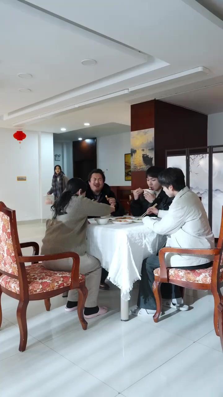 (Doblado)Amor en invierno: destino en el gran hotel