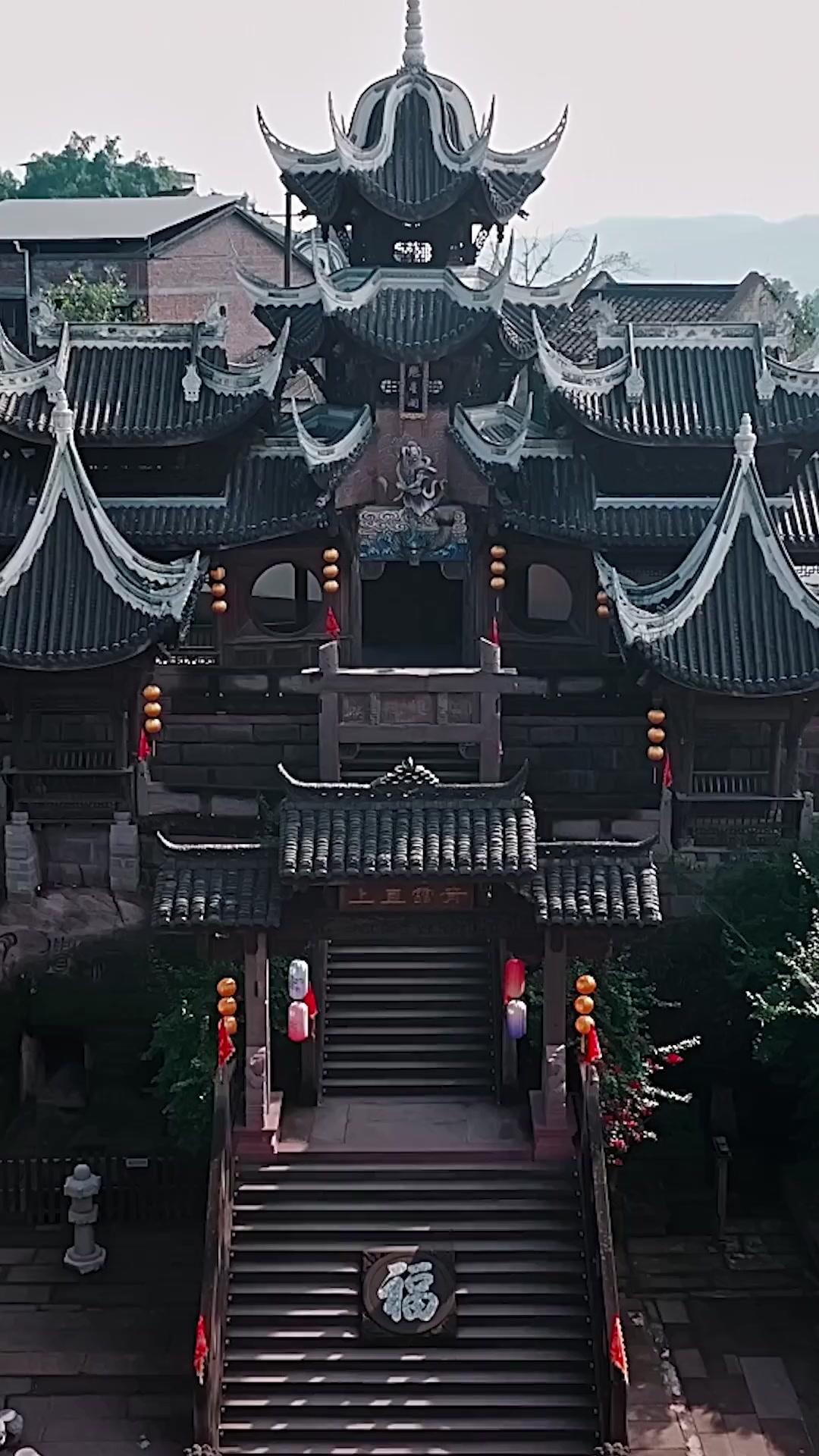 敢叫山河換新顏