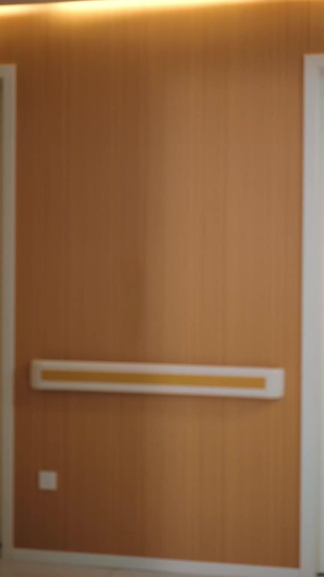 Namorada Errada, Irmã Certa