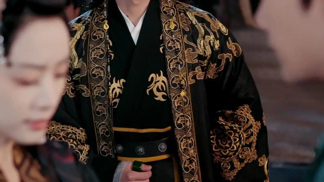 공주의 생존법 ep-3: 붉은 끈, 검은 왕관, 그리고 그녀의 미소