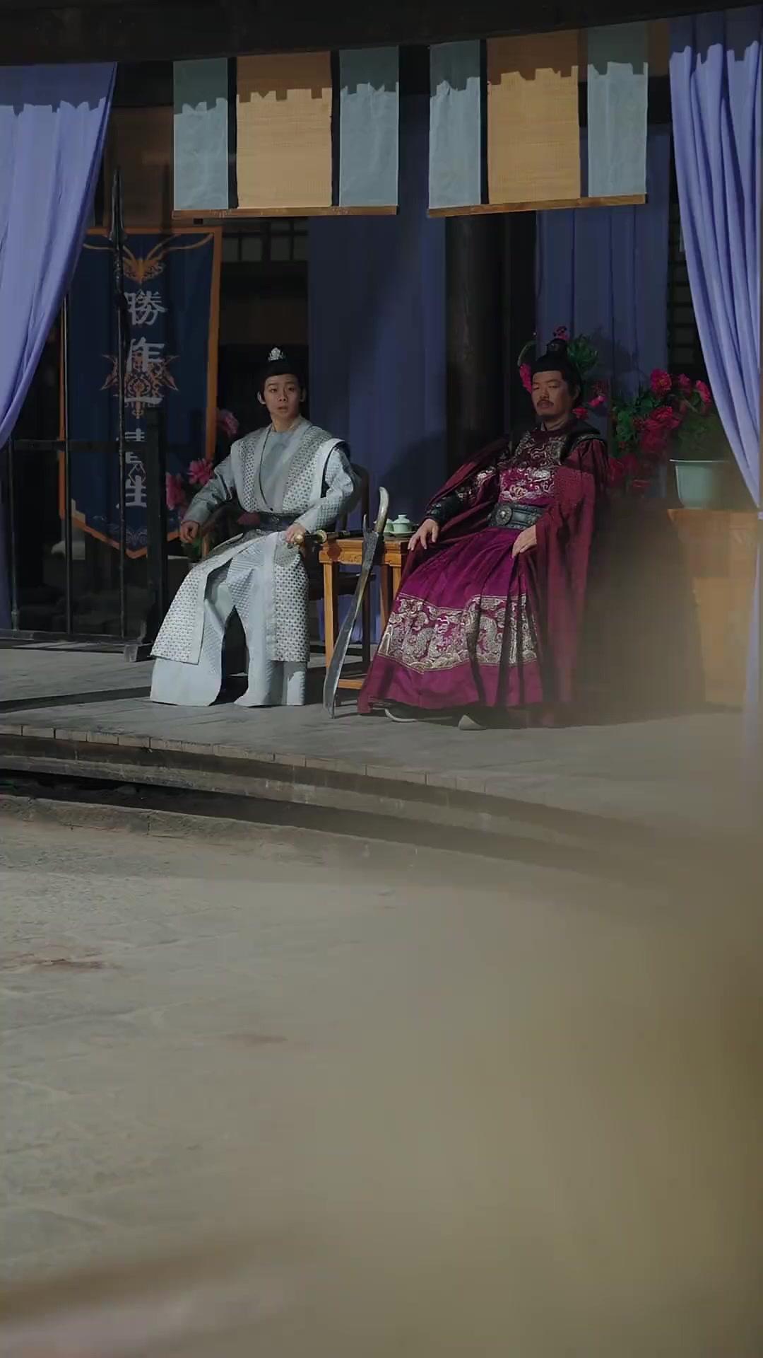 (Dublajlı) Kasabın Kudretli Kılıcı Altındaki Prenses