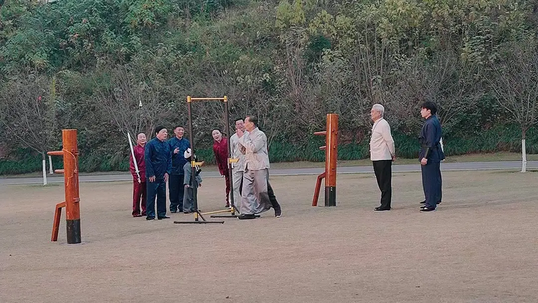 Kong Fu Leo’s Last Lesson: When the Pole Speaks