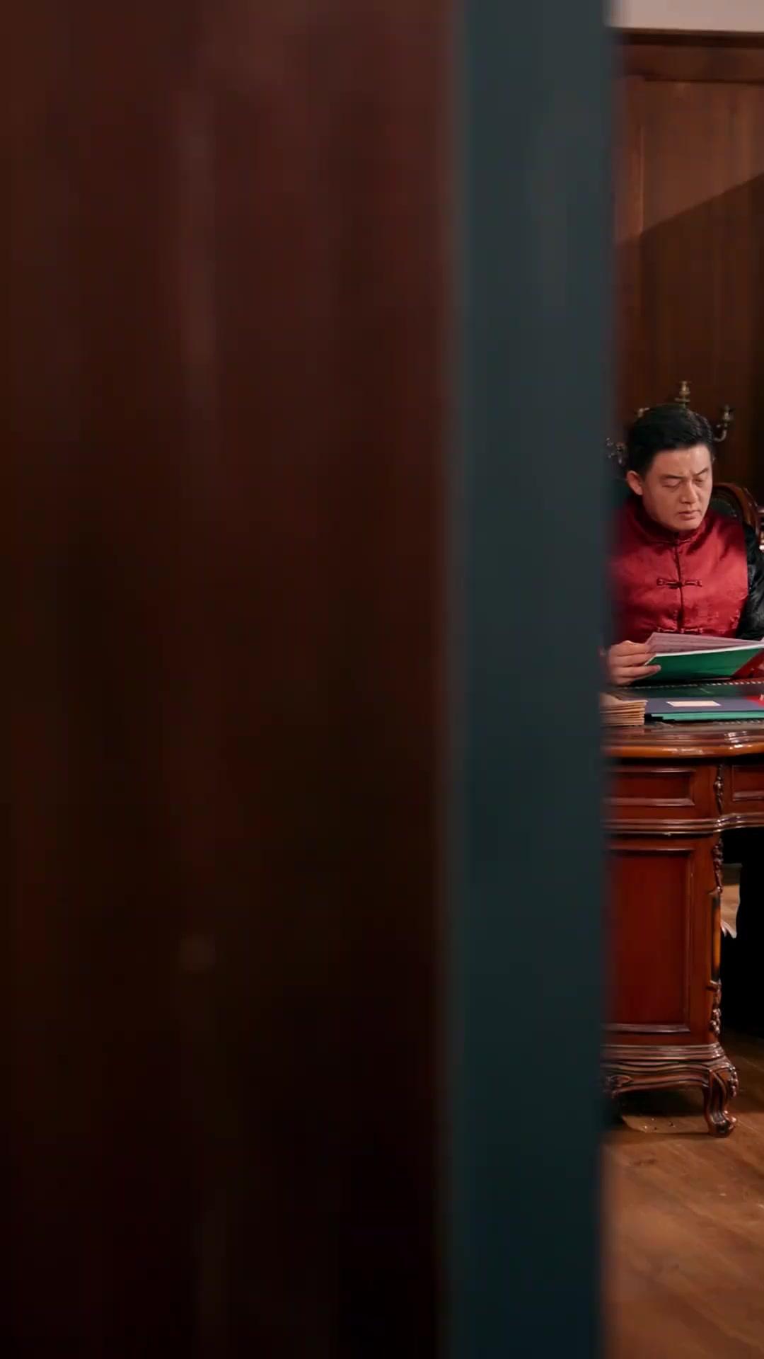 No Way! My Foster Dad Is a Warlock