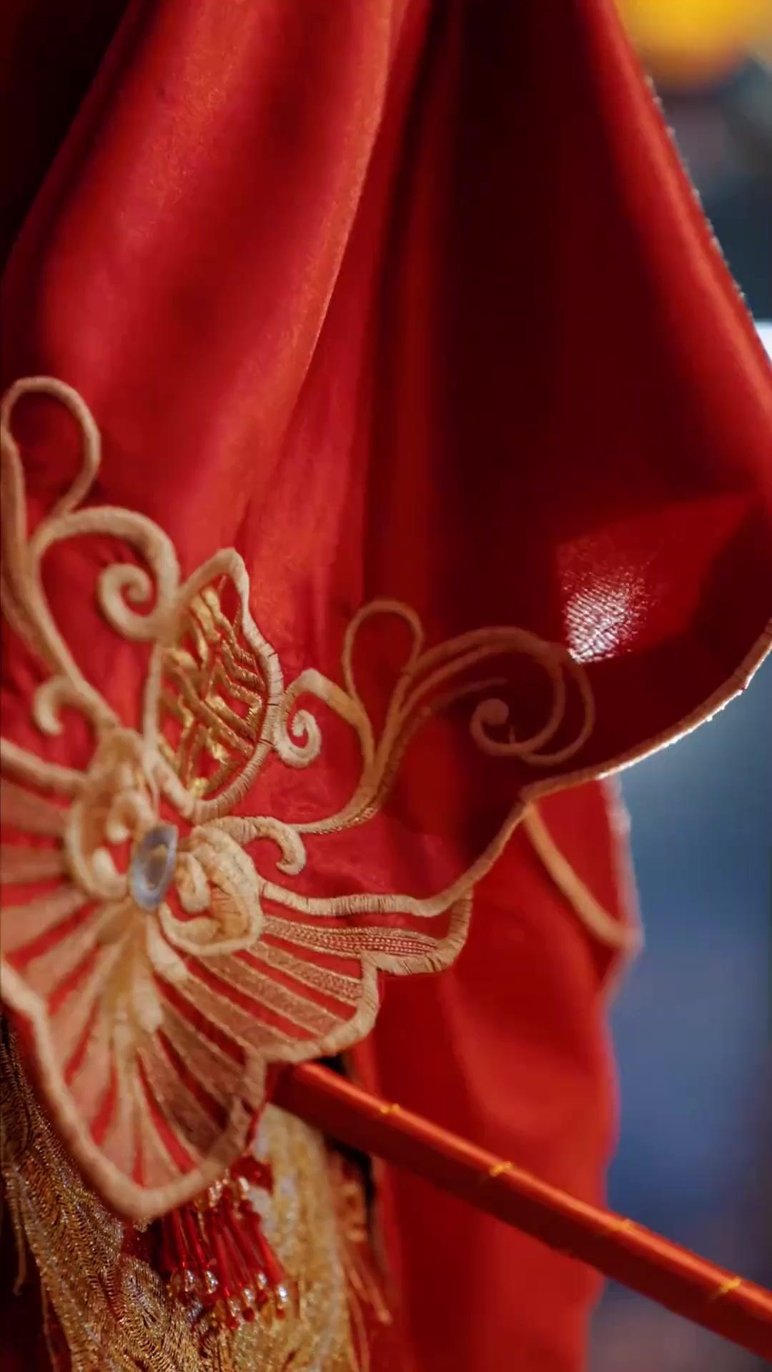 Angin bertiup, saya ingat kamu.