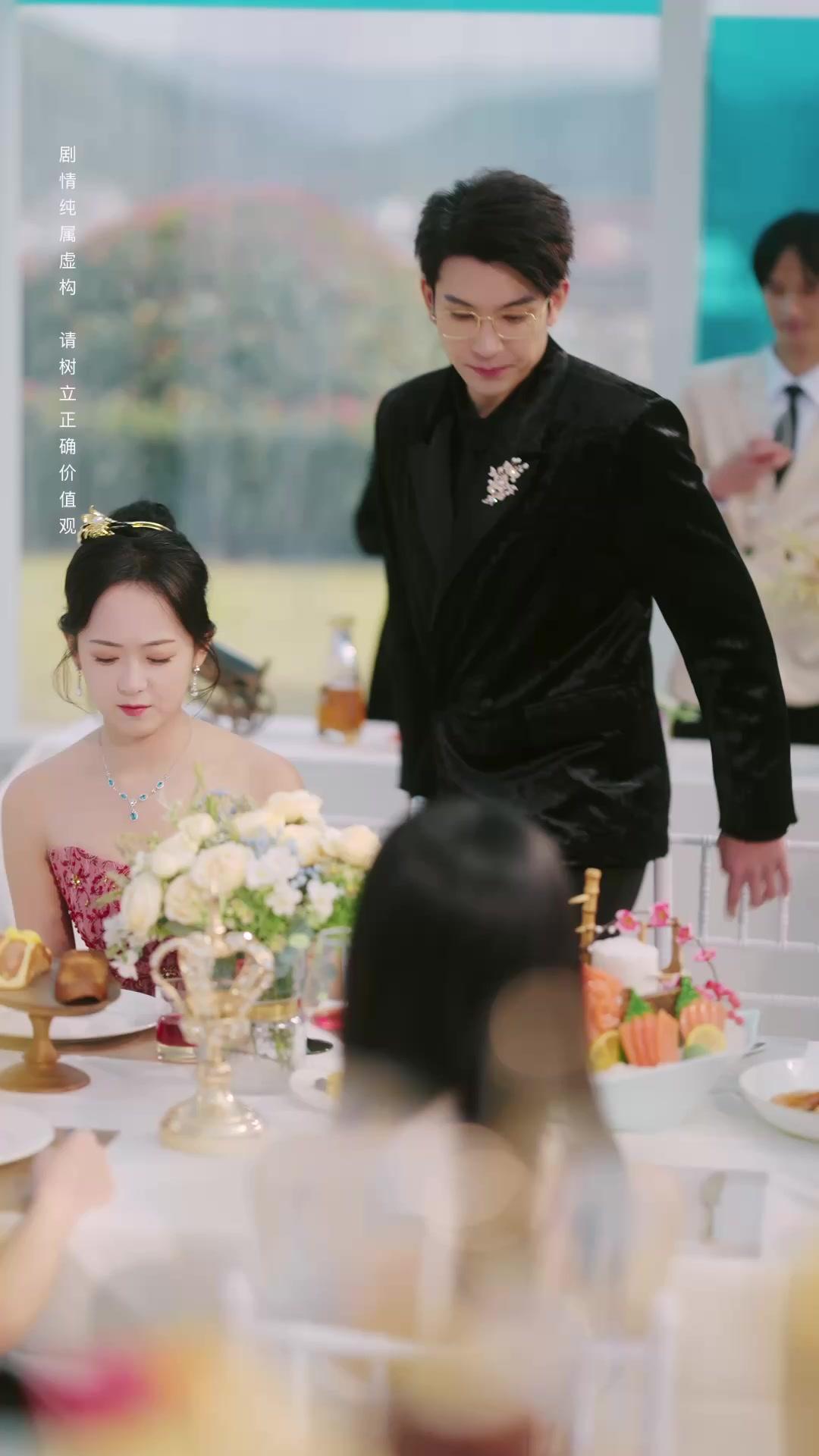 Transformé a tres diablos en genios