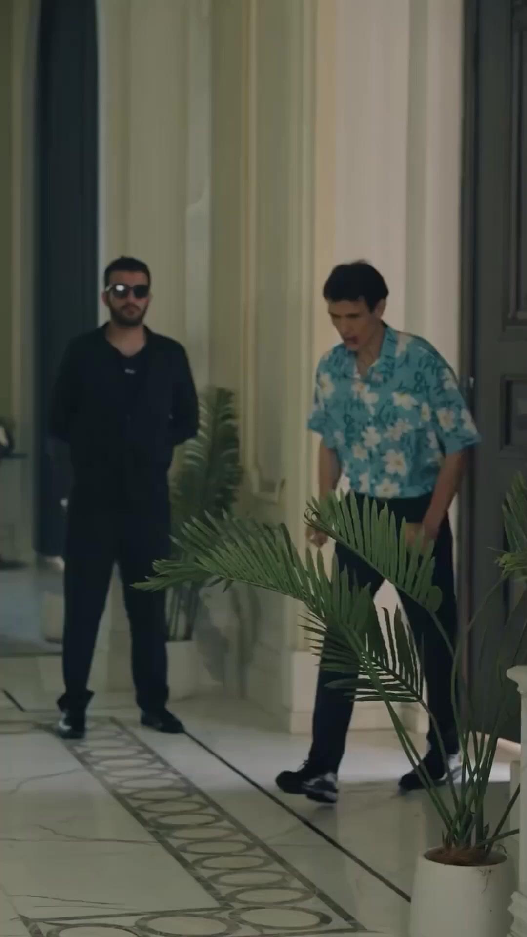 (Doublage) POINGS LUI & ELLE