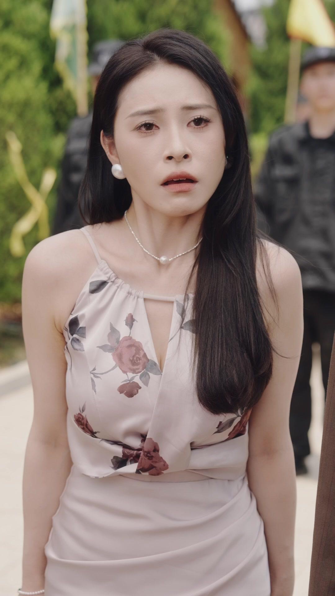 Seragam Perang di Balik Apron