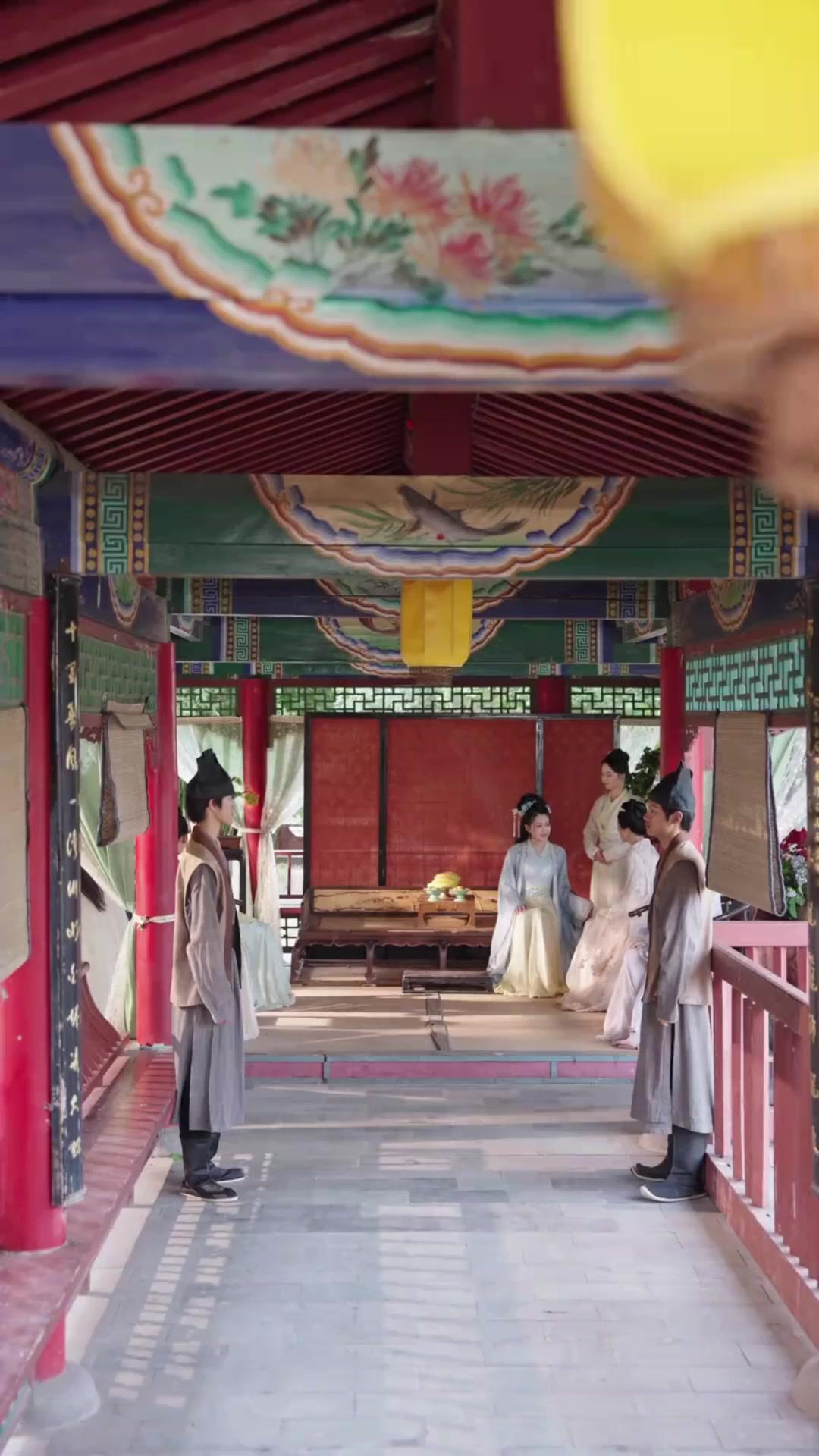 Bangkit Kembali, Menolak Jadi Istri Baik