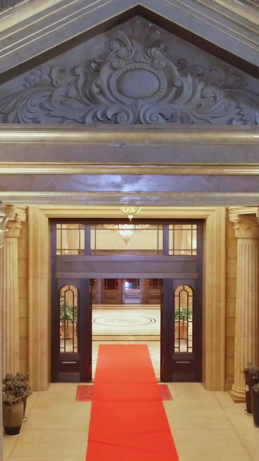 (Dubbed)Snake Year Salvation: CEO's Bargain Bride