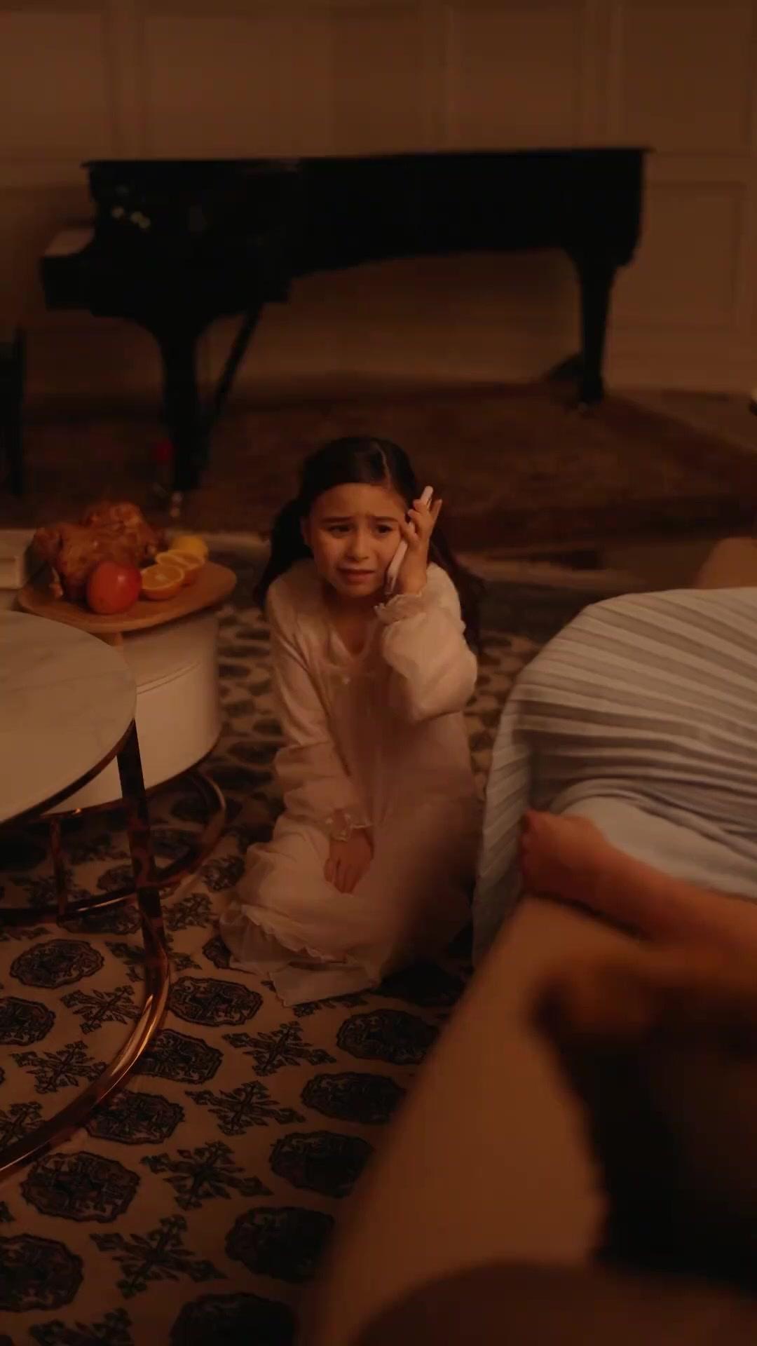 (Doblado) Papá, mamá se está muriendo