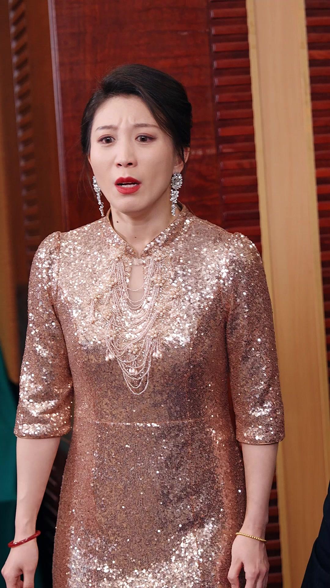 Bangkitnya Bu Naga: Aku Berhenti Jadi ART!