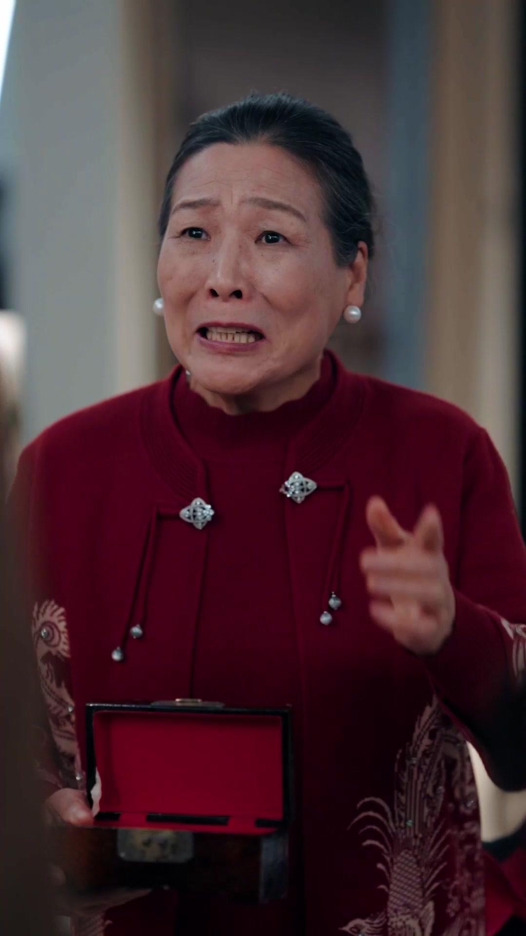 Baby's Revenge: Make Mommy a Queen!