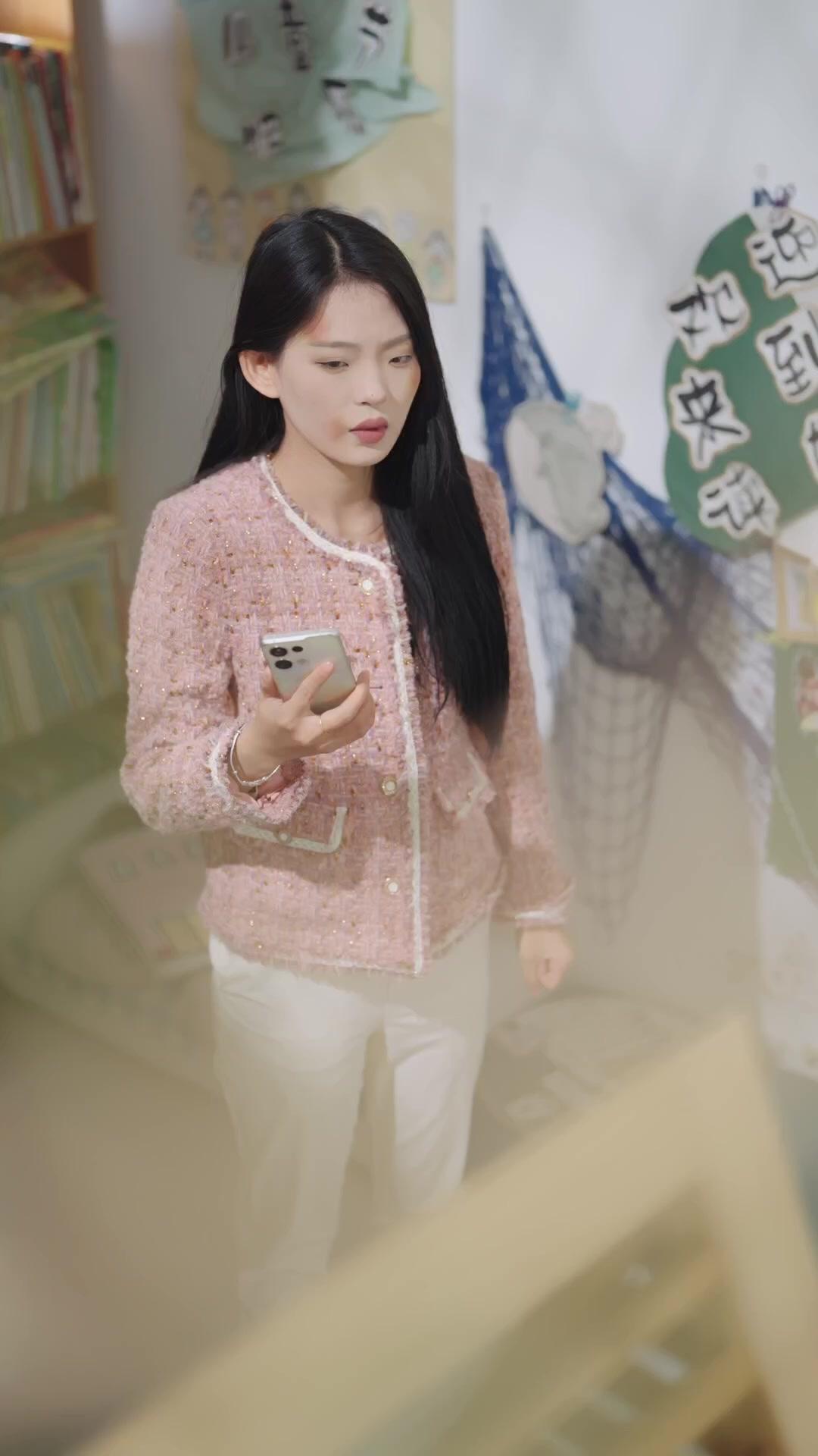 Rahasia Masa Lalu, Cinta dan Balas Dendam