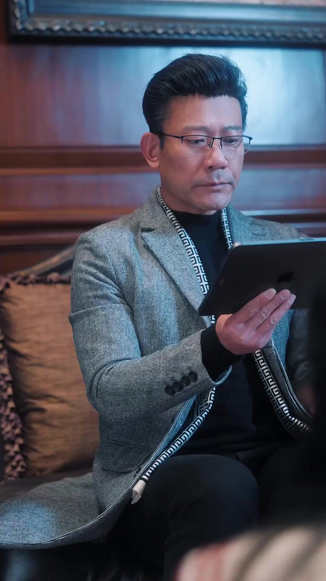 (Dubbed)Runaway Love