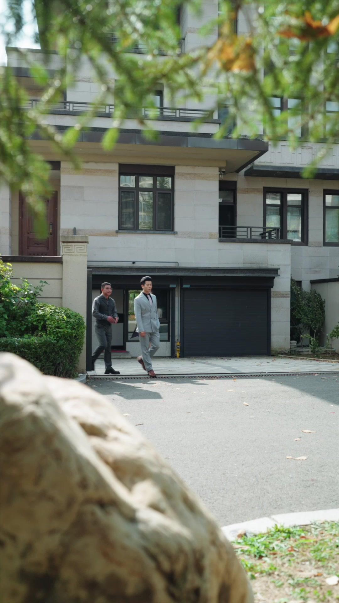 Sang Pewaris Kembali Berkuasa