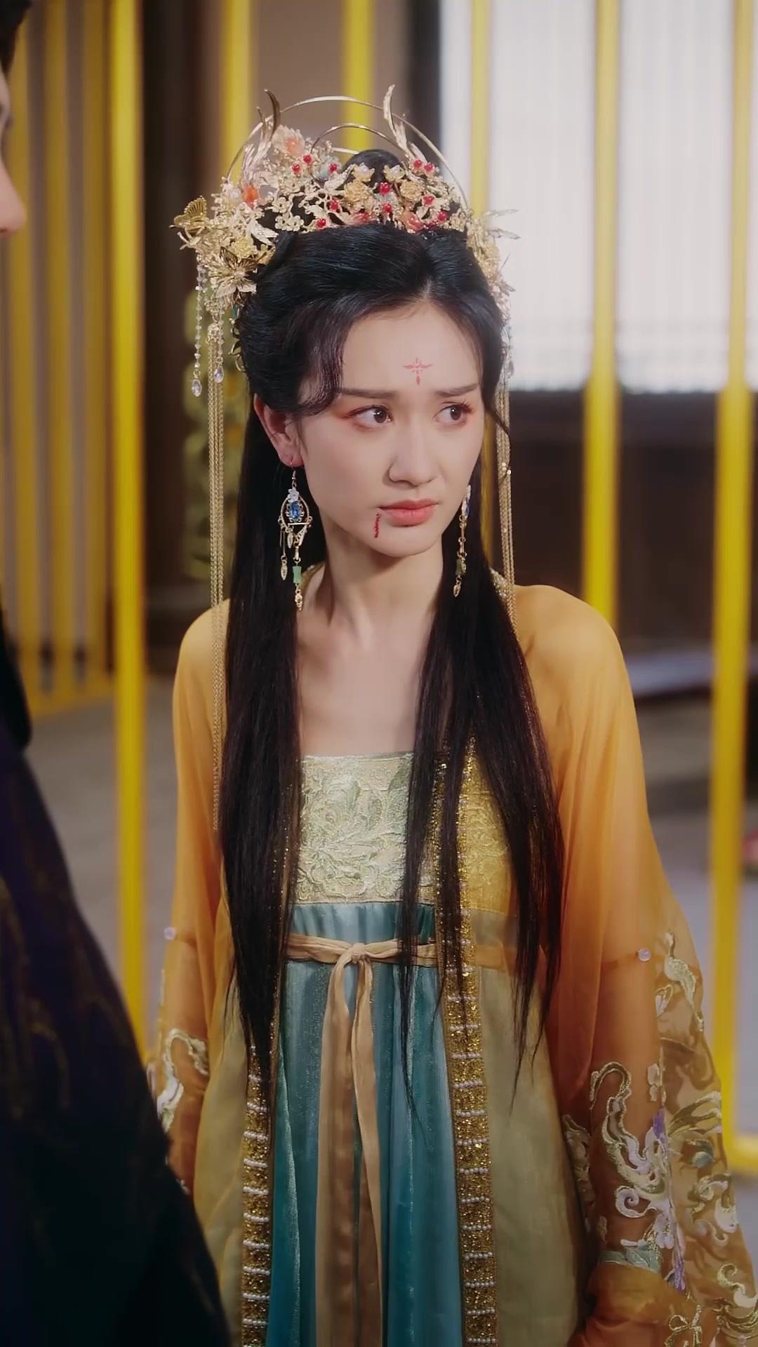 Sonho Escamoso Entre Nuvens