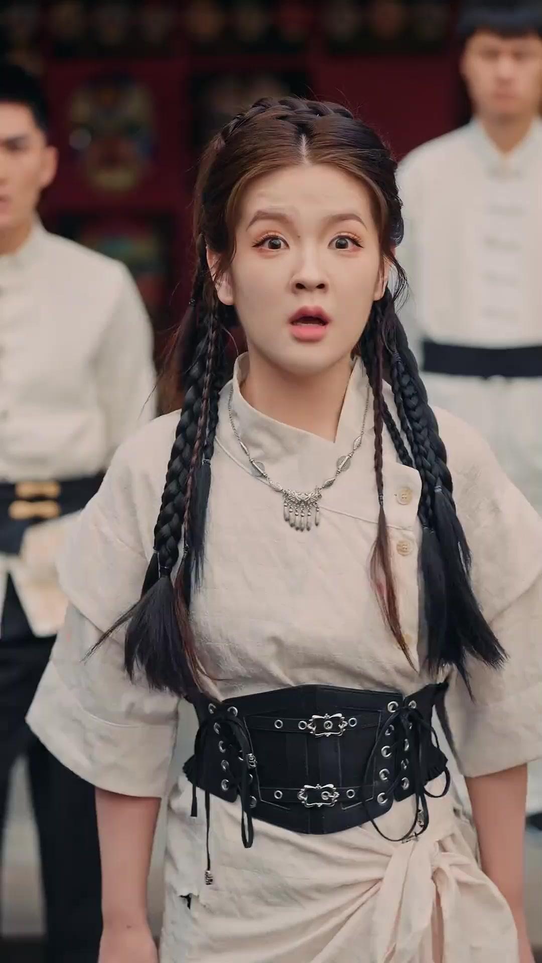 (Synchro)Der verborgene Kampfgott