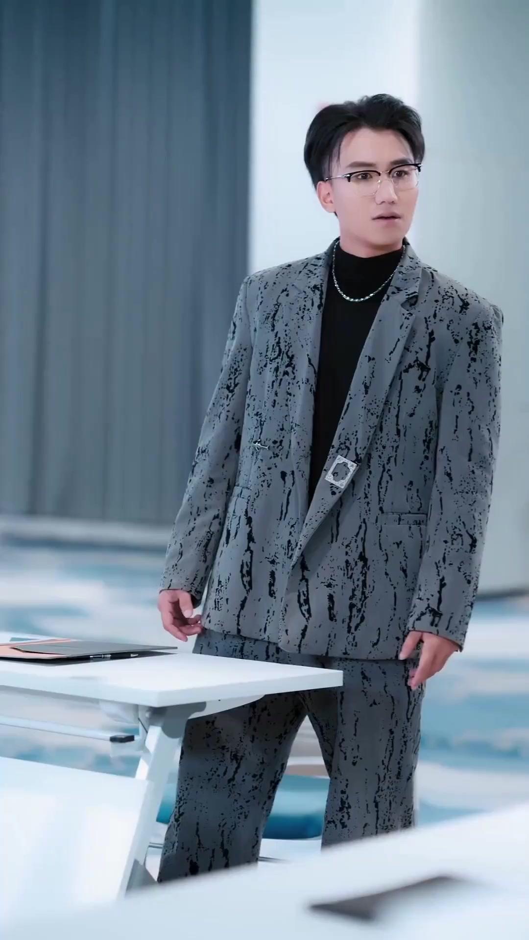 (Dublagem) Mais Forte que o Destino