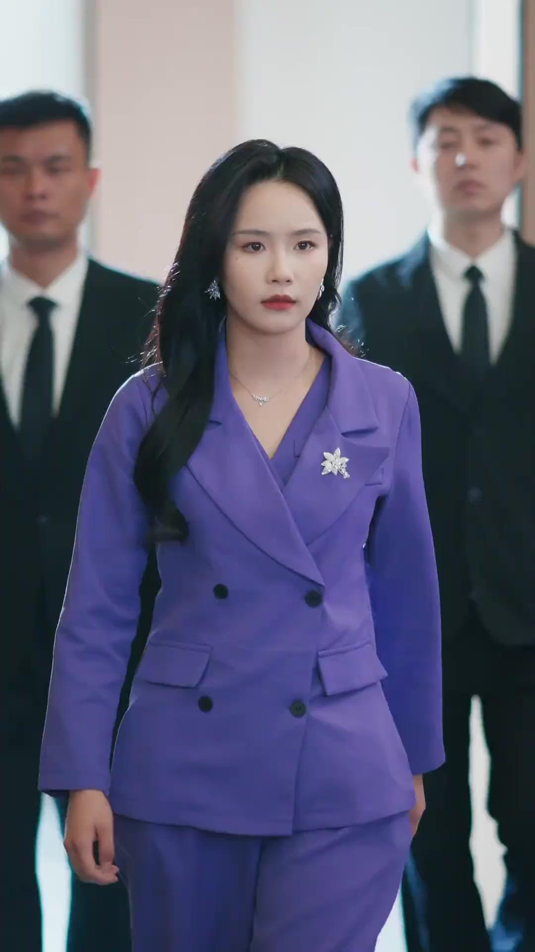 (Dublagem)O Herdeiro e Sua Deusa Apegada