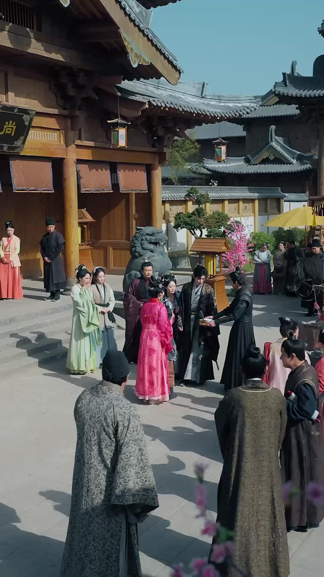 訳あり世子と福運娘～滅びかけ王府を立て直す～