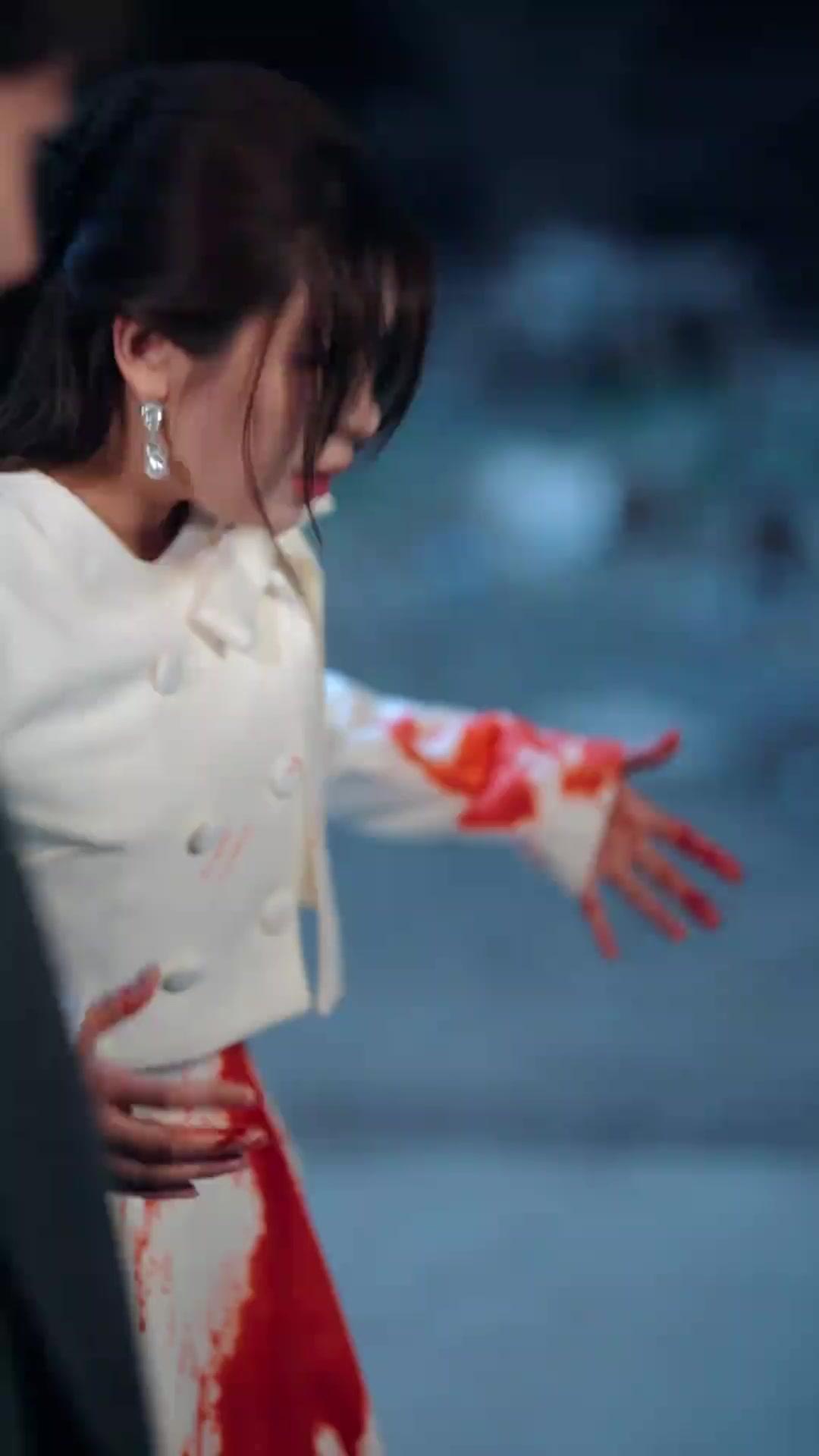 Lưới Trời Trong Ngôi Làng Cổ