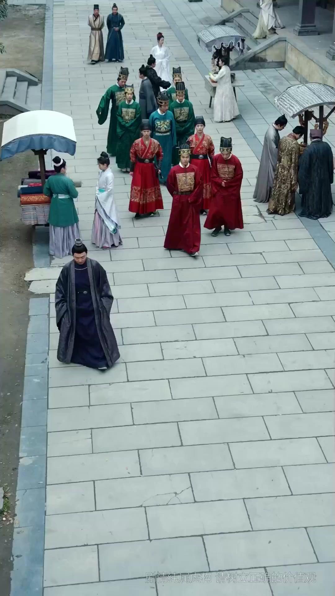 L'Imperatore in Segreto: La Verità Nascosta!