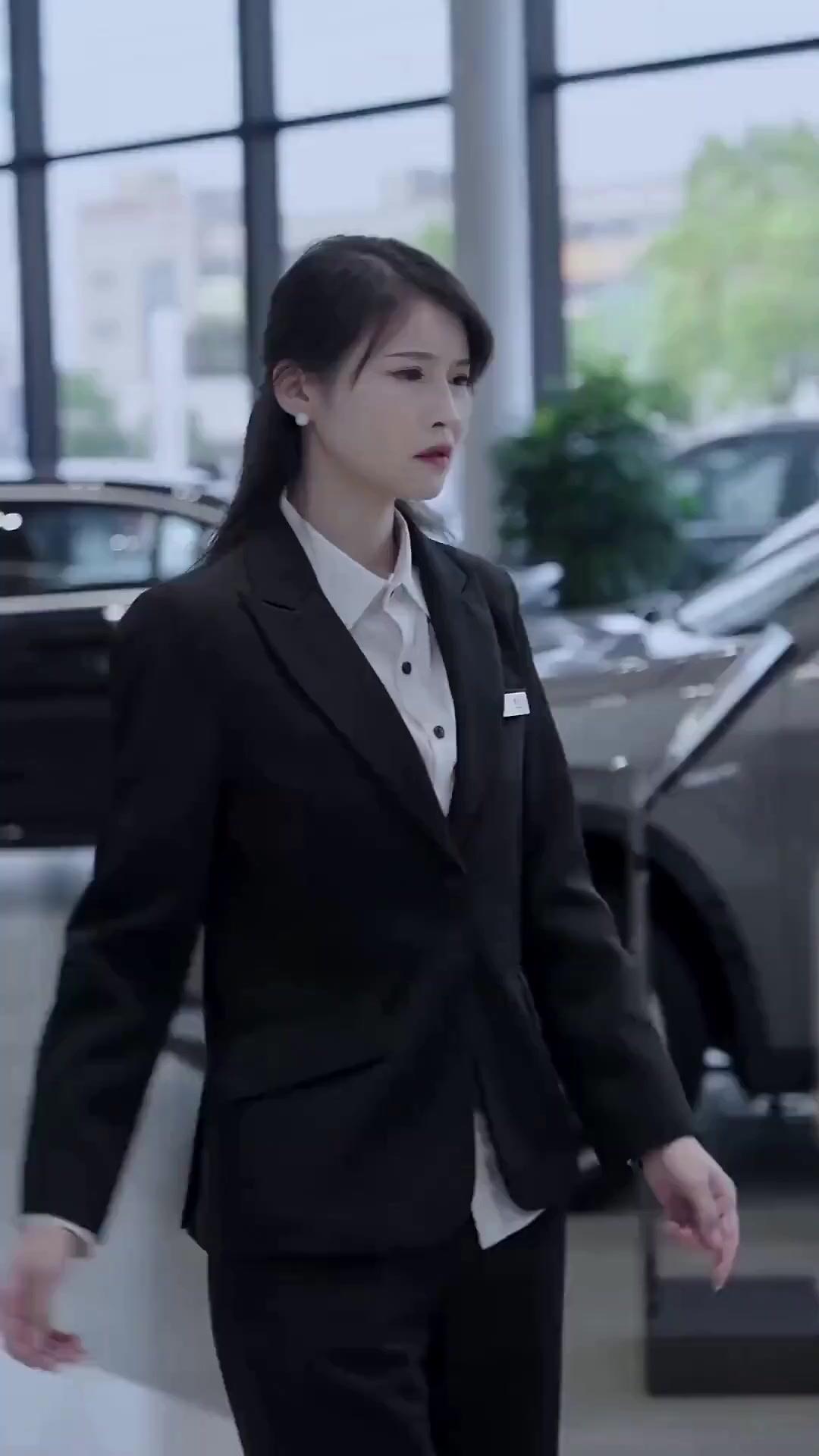 (พากย์เสียง) ยิ่งเปย์ยิ่งรวย