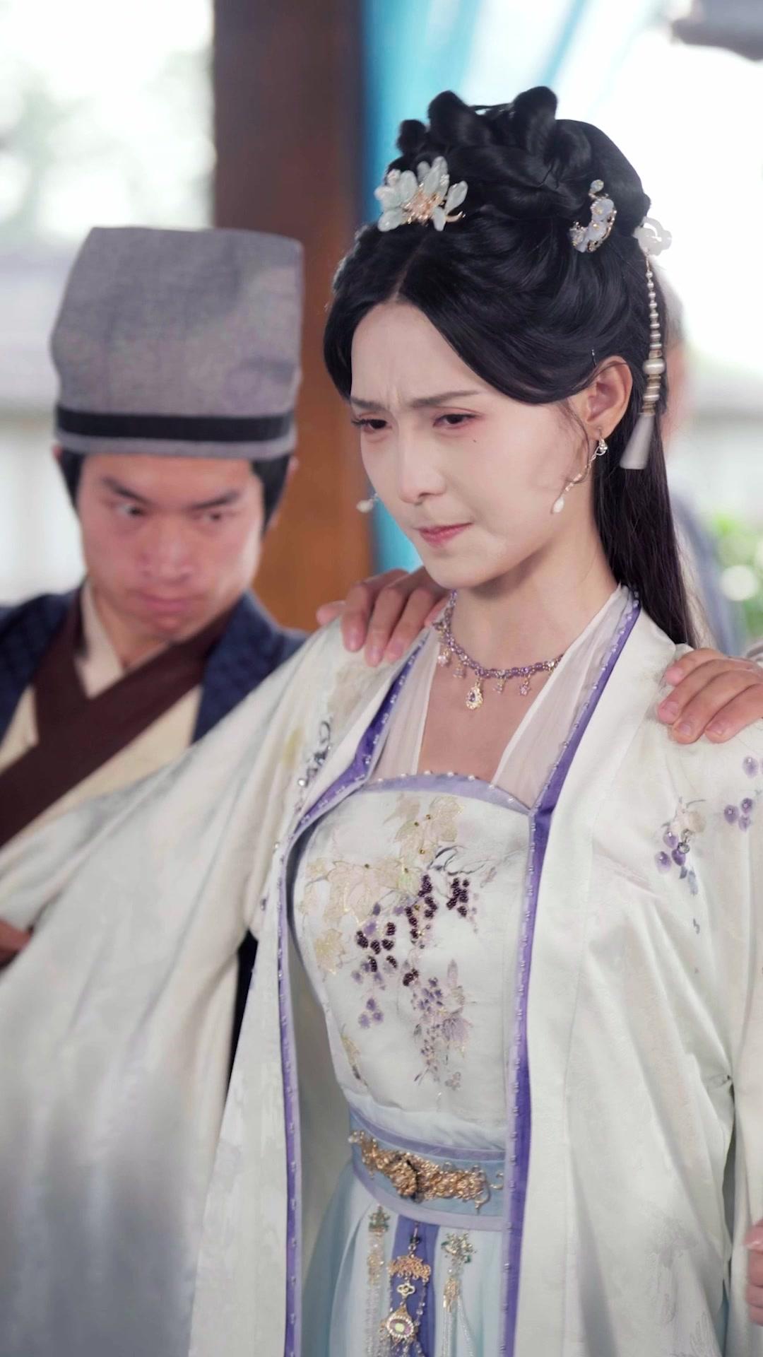 Mom, Daddy is the Prince!