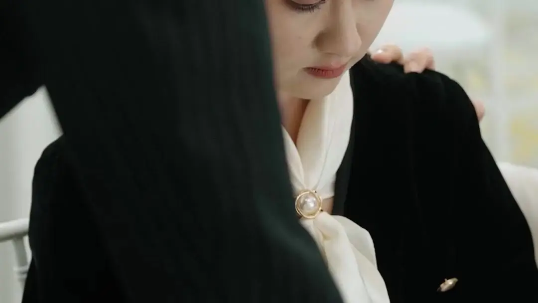 Twisted Vows: When the Toast Turns Poisonous