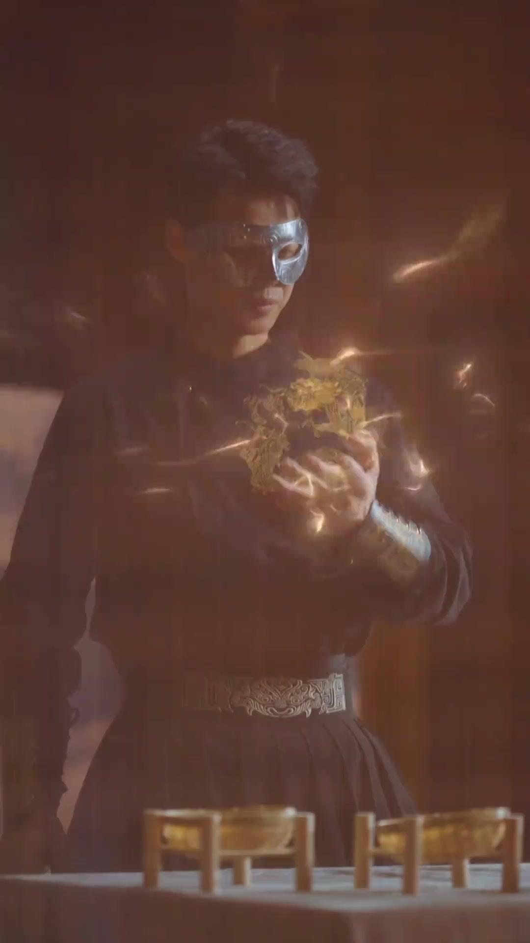 (Doblado)El Dios del Masaje Desaparecido