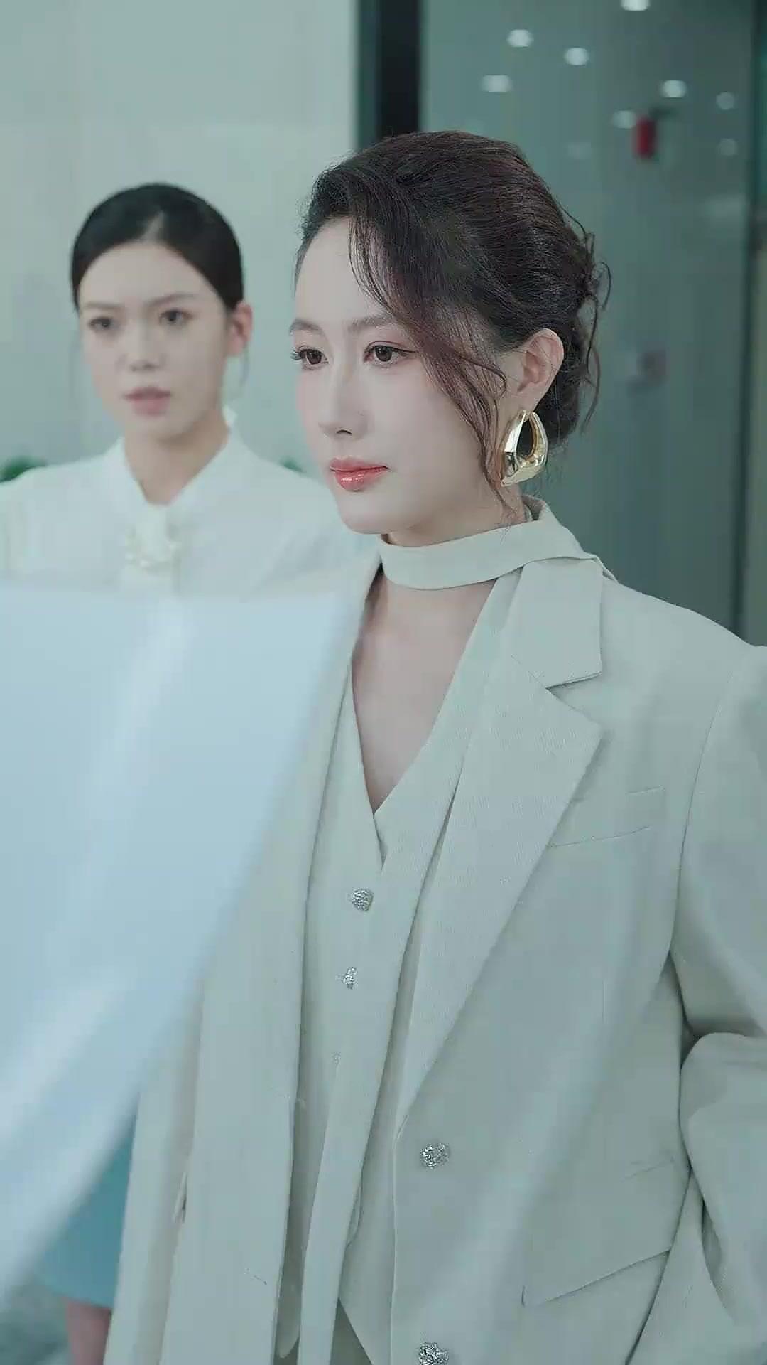 (Sulih suara)Cinta berubah menjadi benci