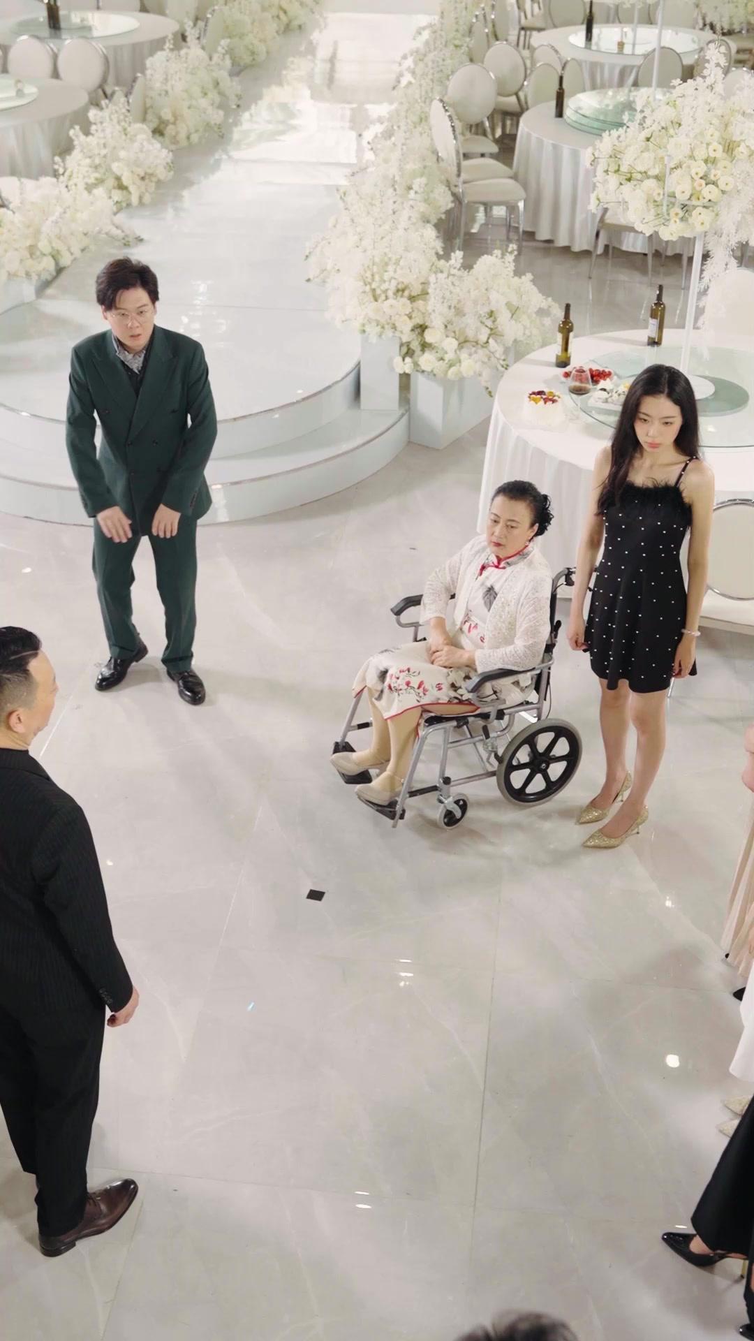 Ketibaan Burung Emas