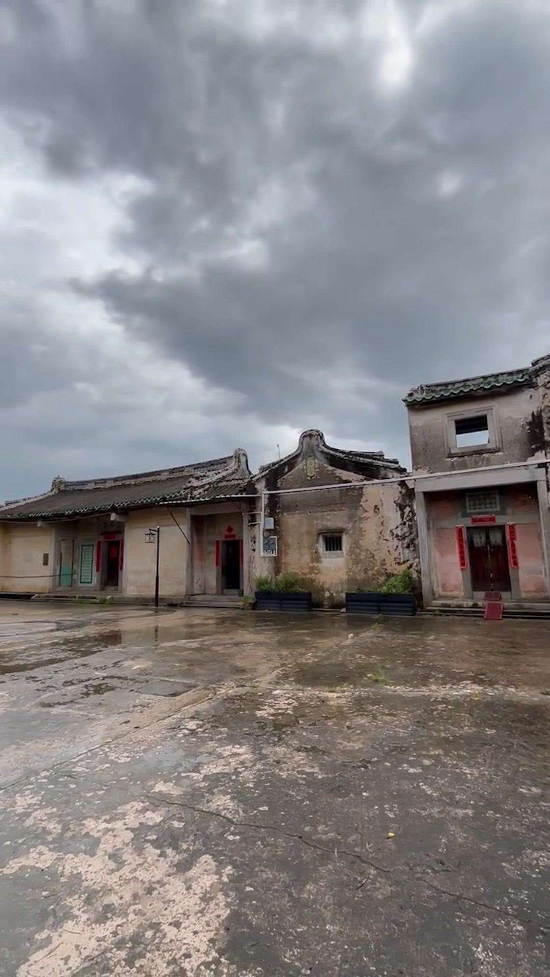 When Spring Comes to Her