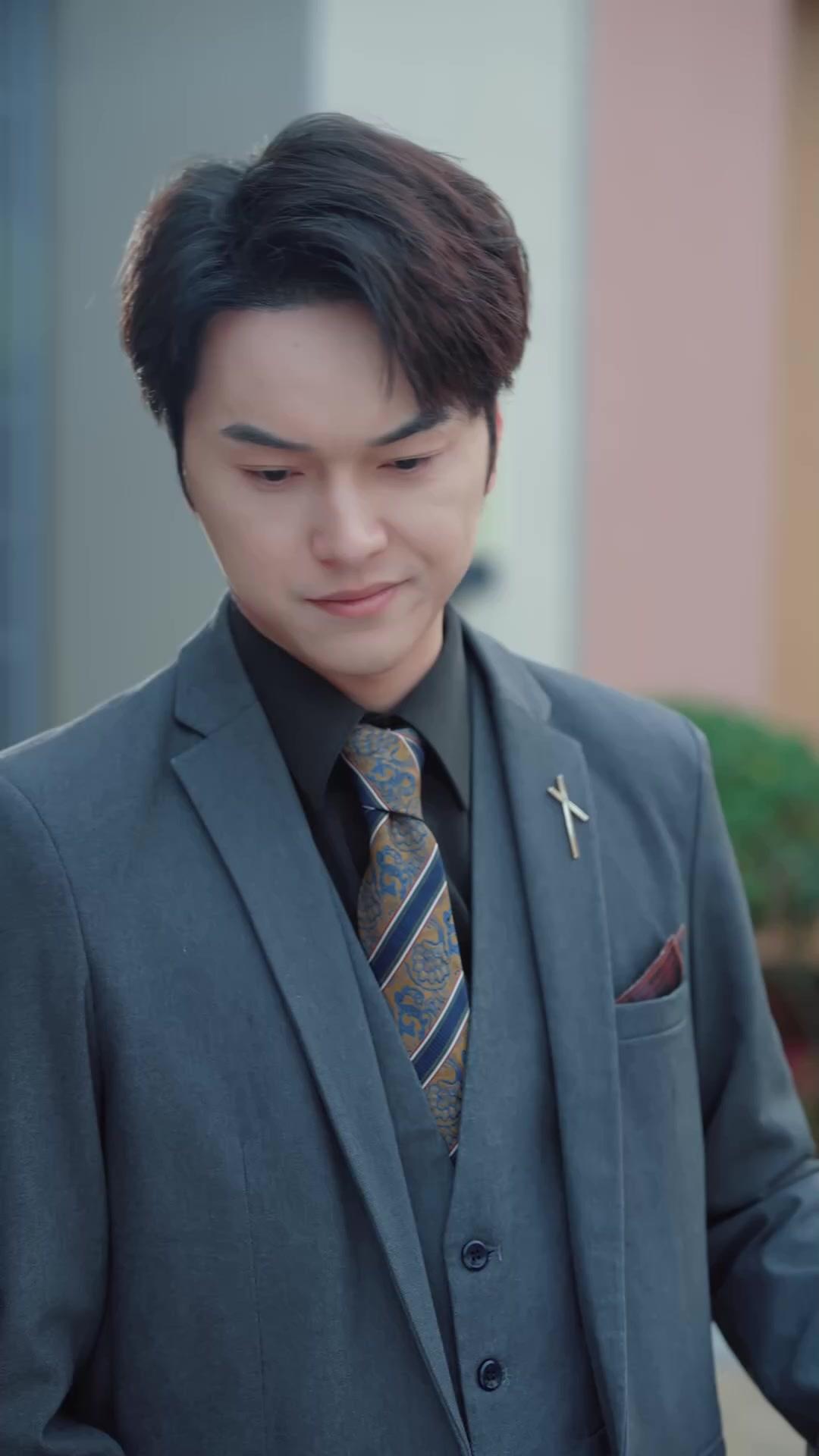 Pesta tunangan sendirian