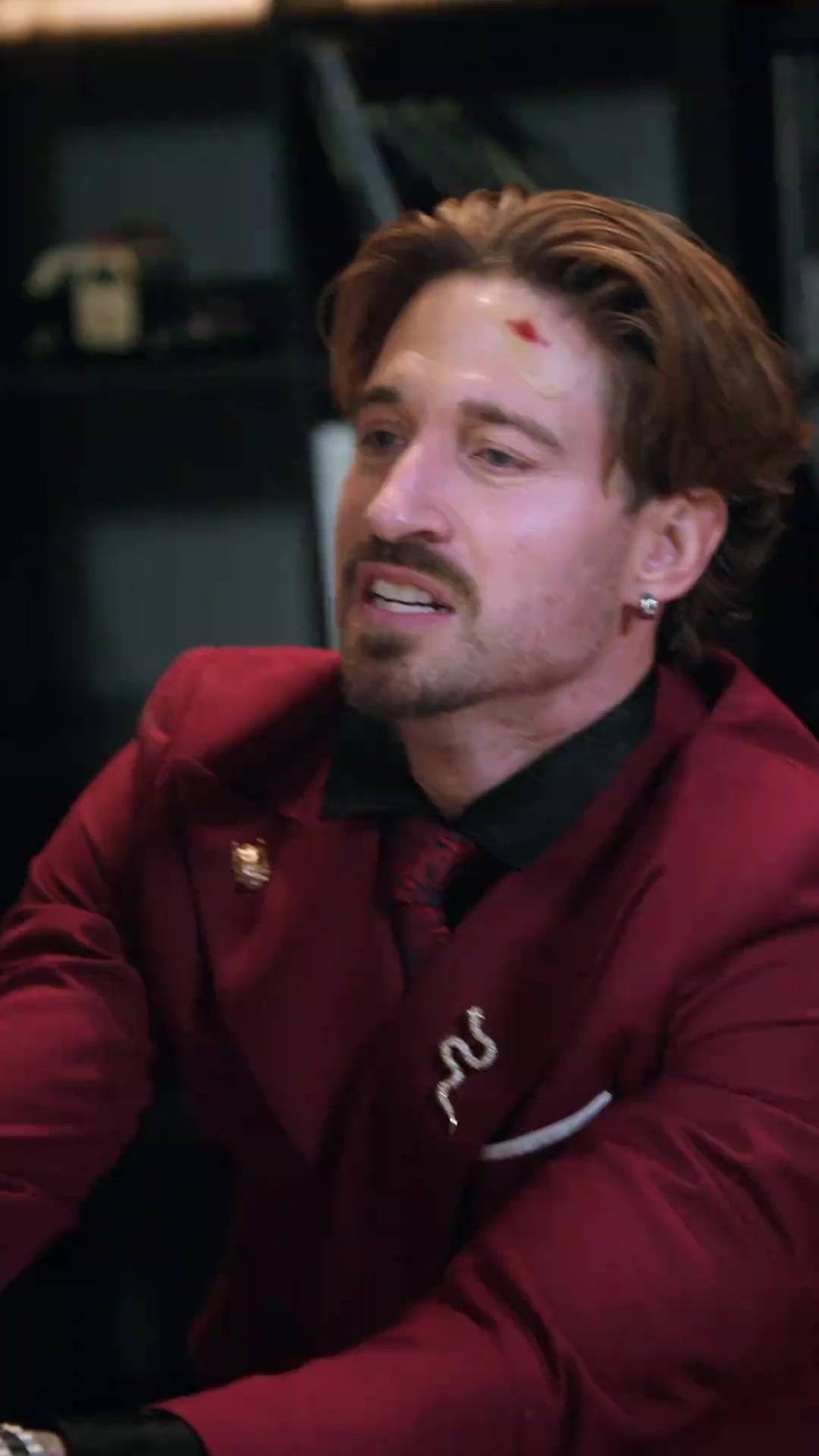 (Doblado) Tu amor llegó tras el adiós