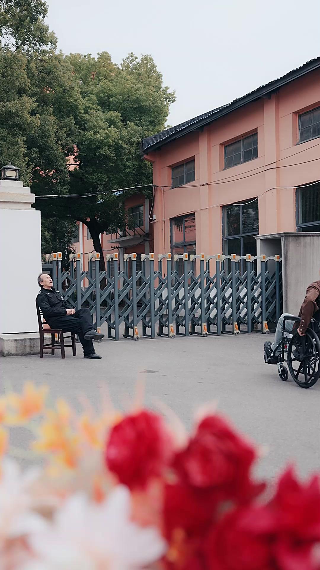 تزوجتُ رجلاً مفلسًا فاكتشفت أنه أسطورة