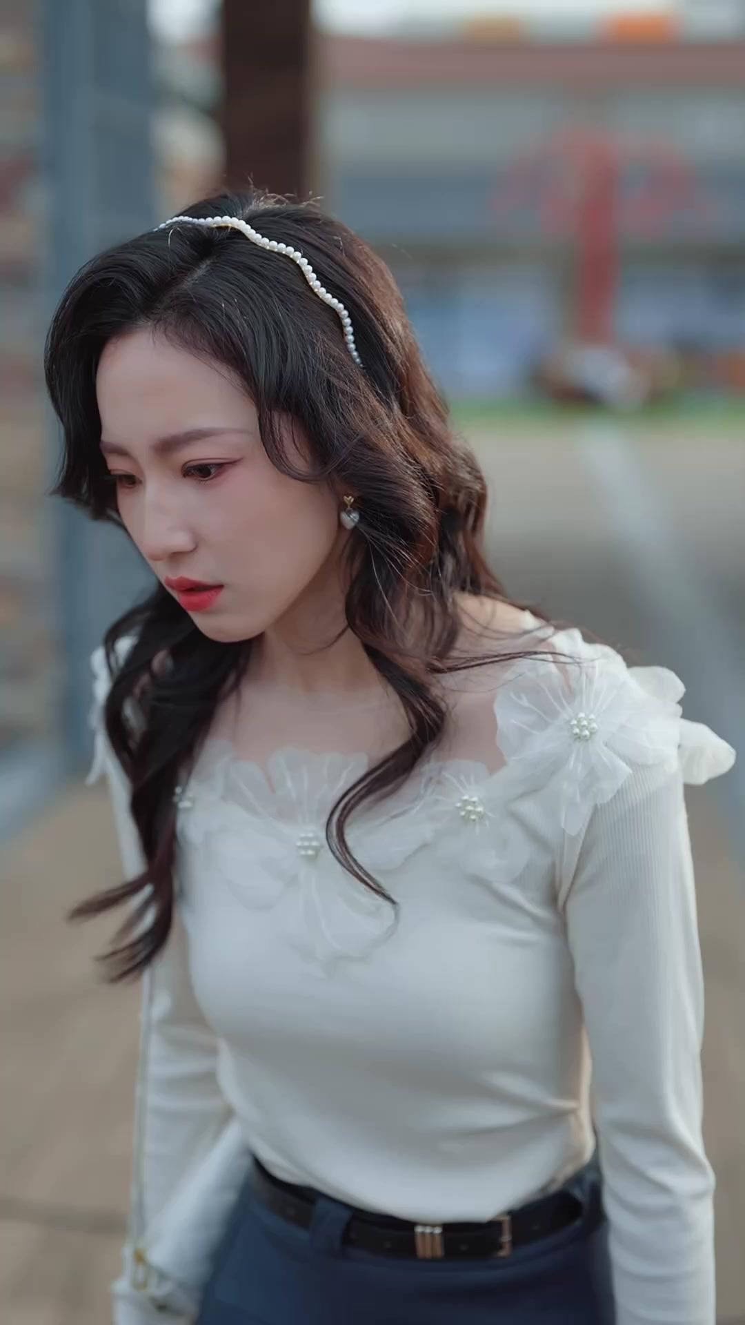 Pesta tunangan sendirian