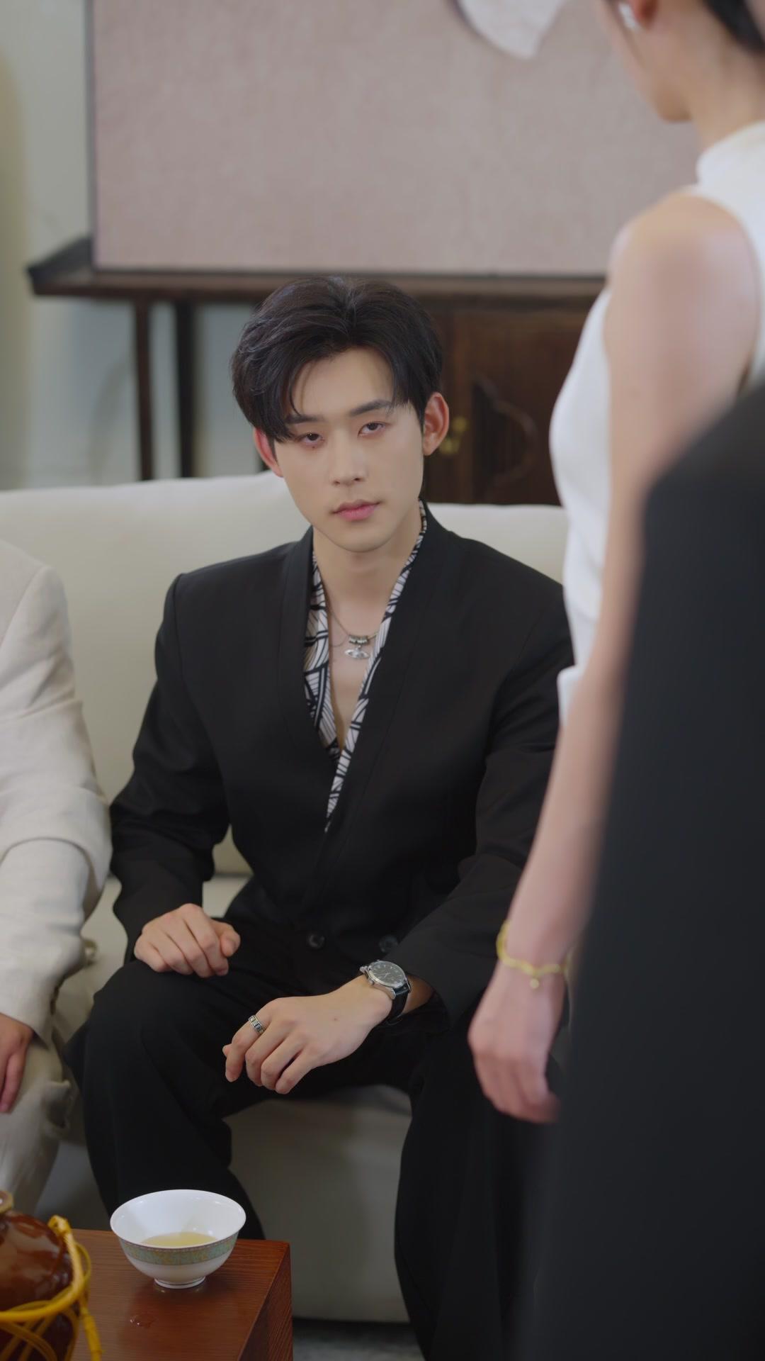 ADIEU L'IMPOSTEUR, BONJOUR MON DESTIN